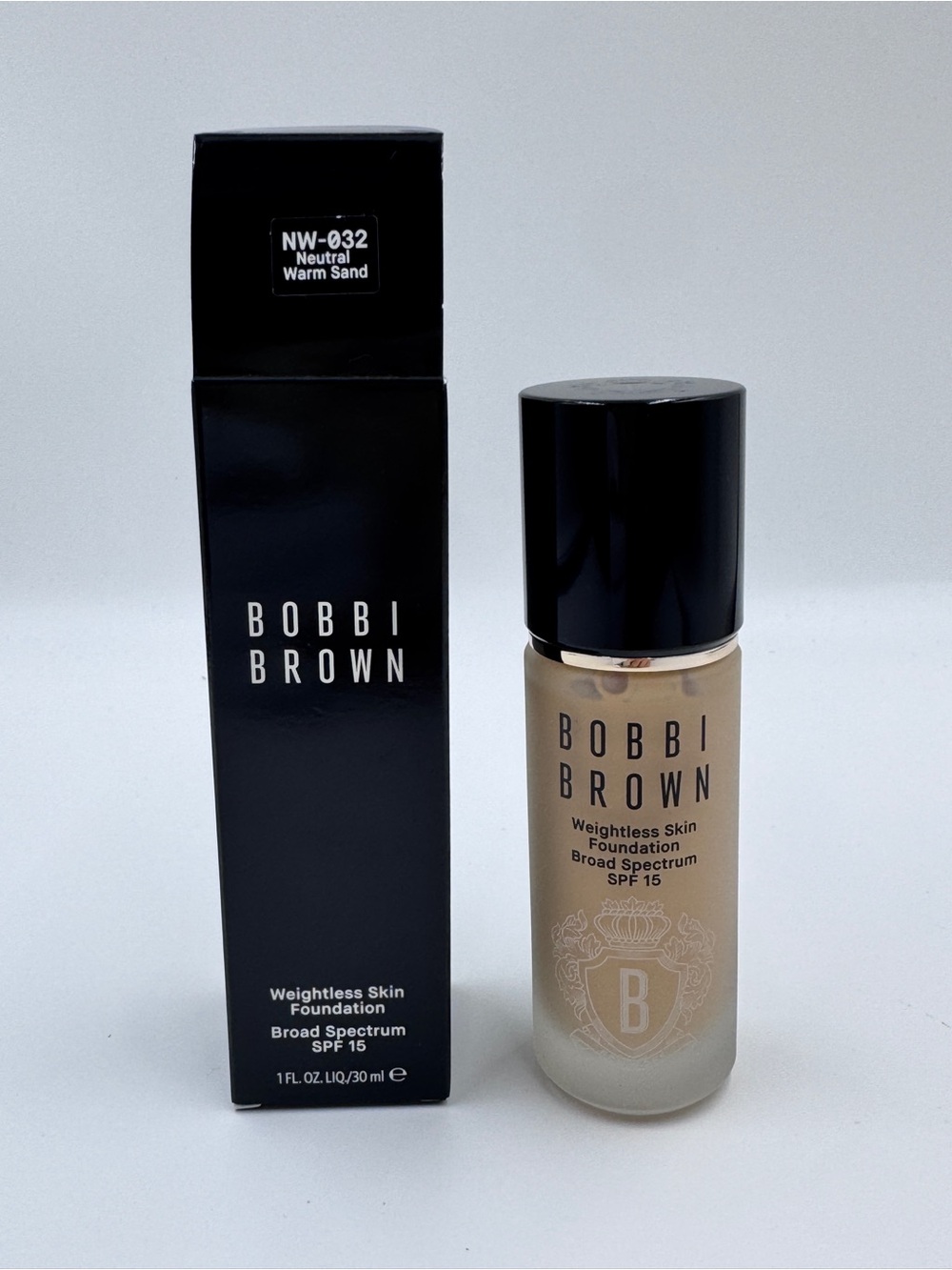 Bobbi Brown Weightless Skin Foundation - Neutral Warm Sand NW-032
